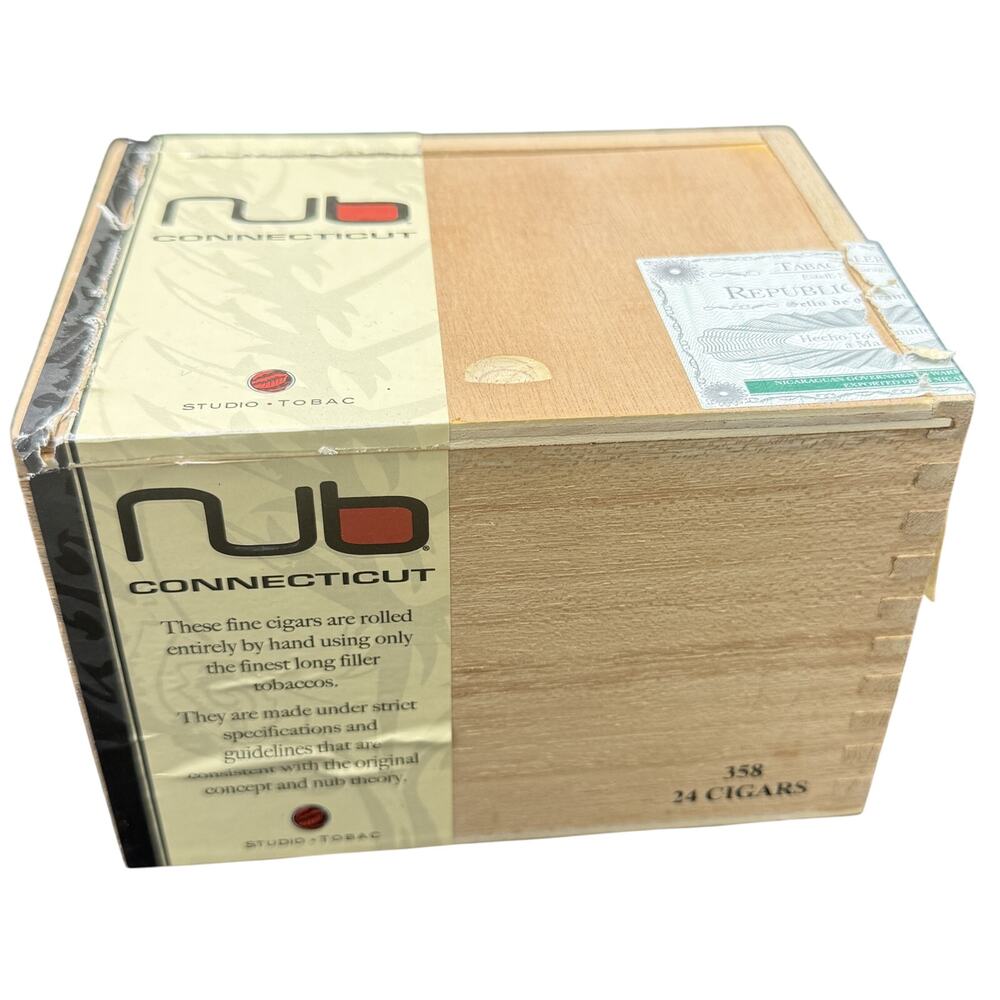 🚬 Nub Connecticut Wooden Cigar Box 358 24 Cigars Rustic Storage Decor